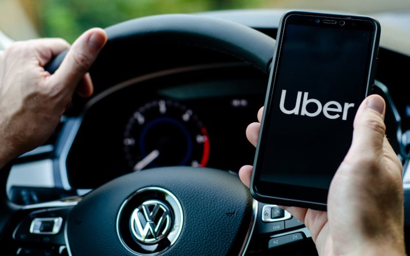 З Uber масово звільняються співробітники