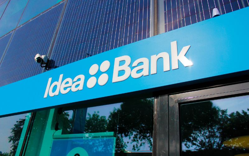 ПУМБ Ріната Ахметова хоче купити Idea Bank