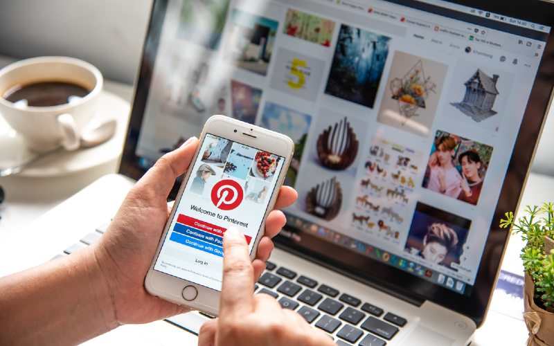 Чутки про те, що PayPal купує Pinterest, виявилися неправдою.