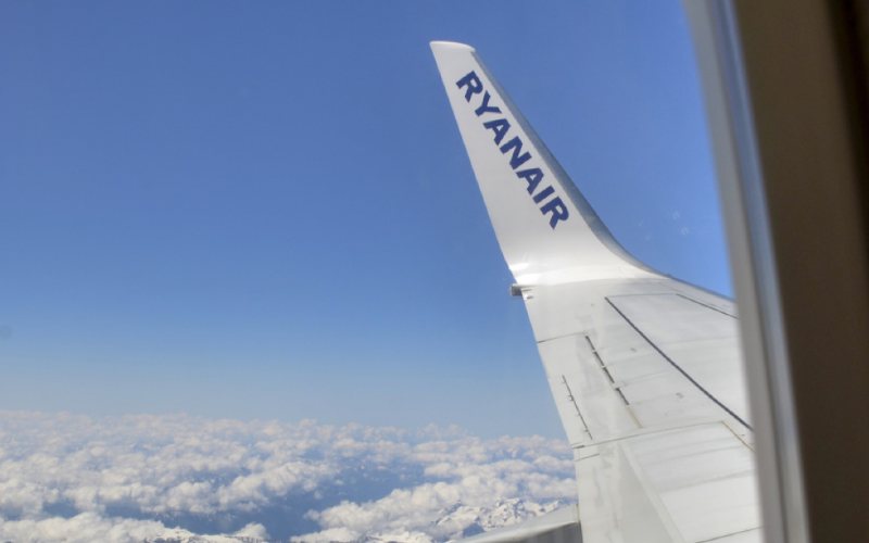 Усі по п'ять євро - Ryanair розпродає квитки по 150 грн